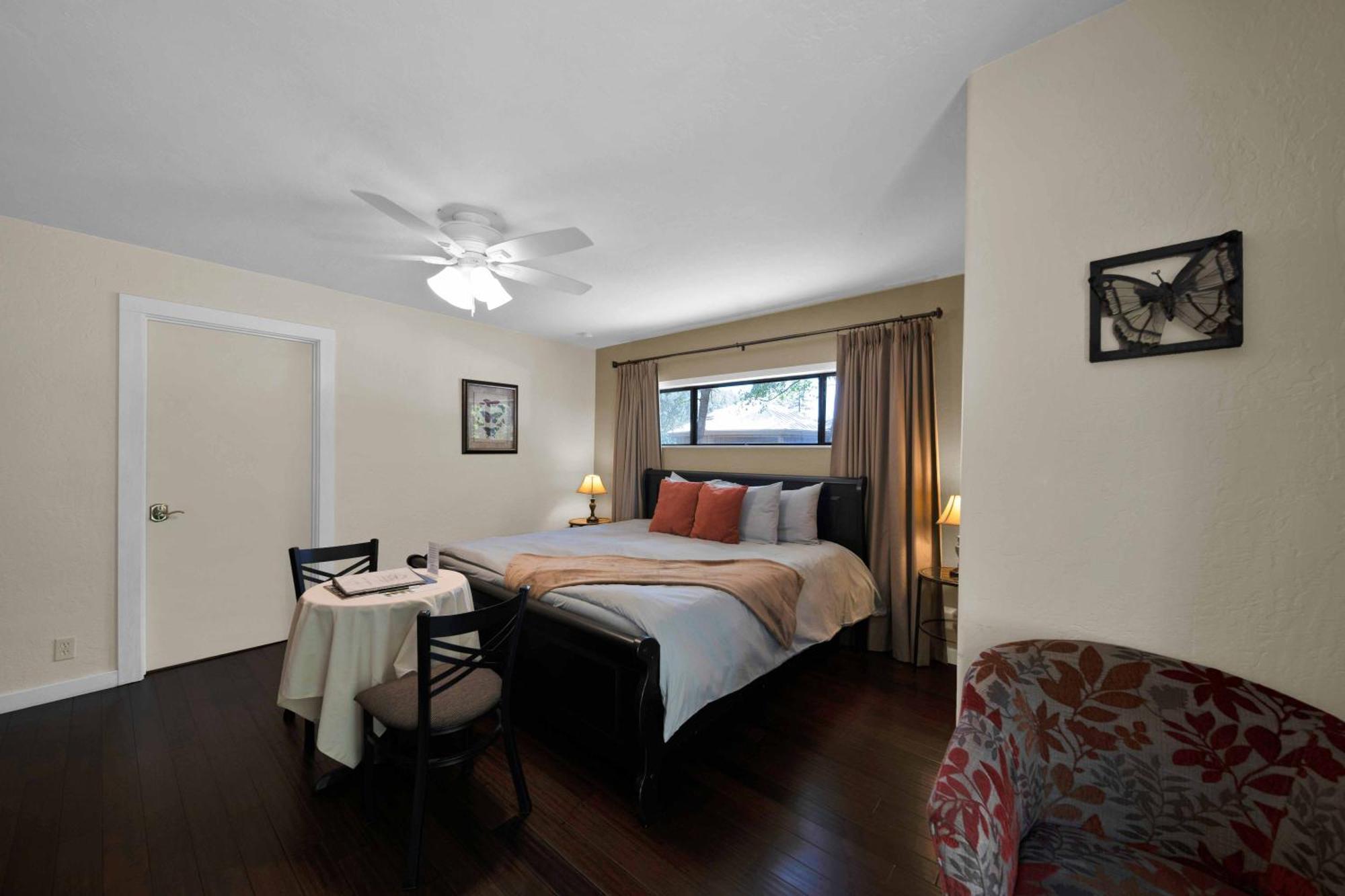 Lakehead The Inn At Shasta Lake מראה חיצוני תמונה