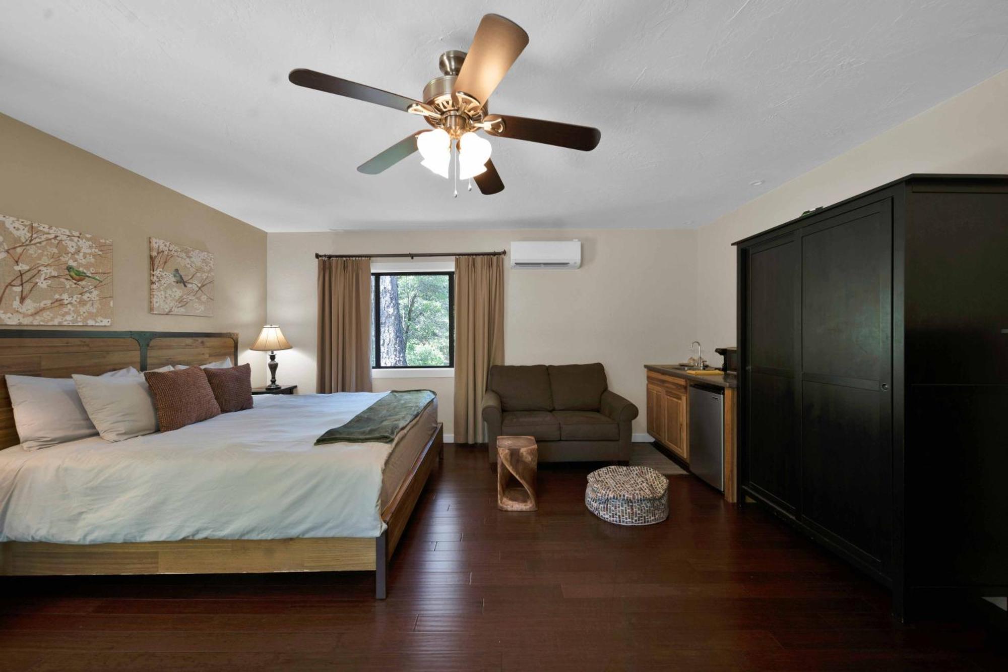 Lakehead The Inn At Shasta Lake מראה חיצוני תמונה