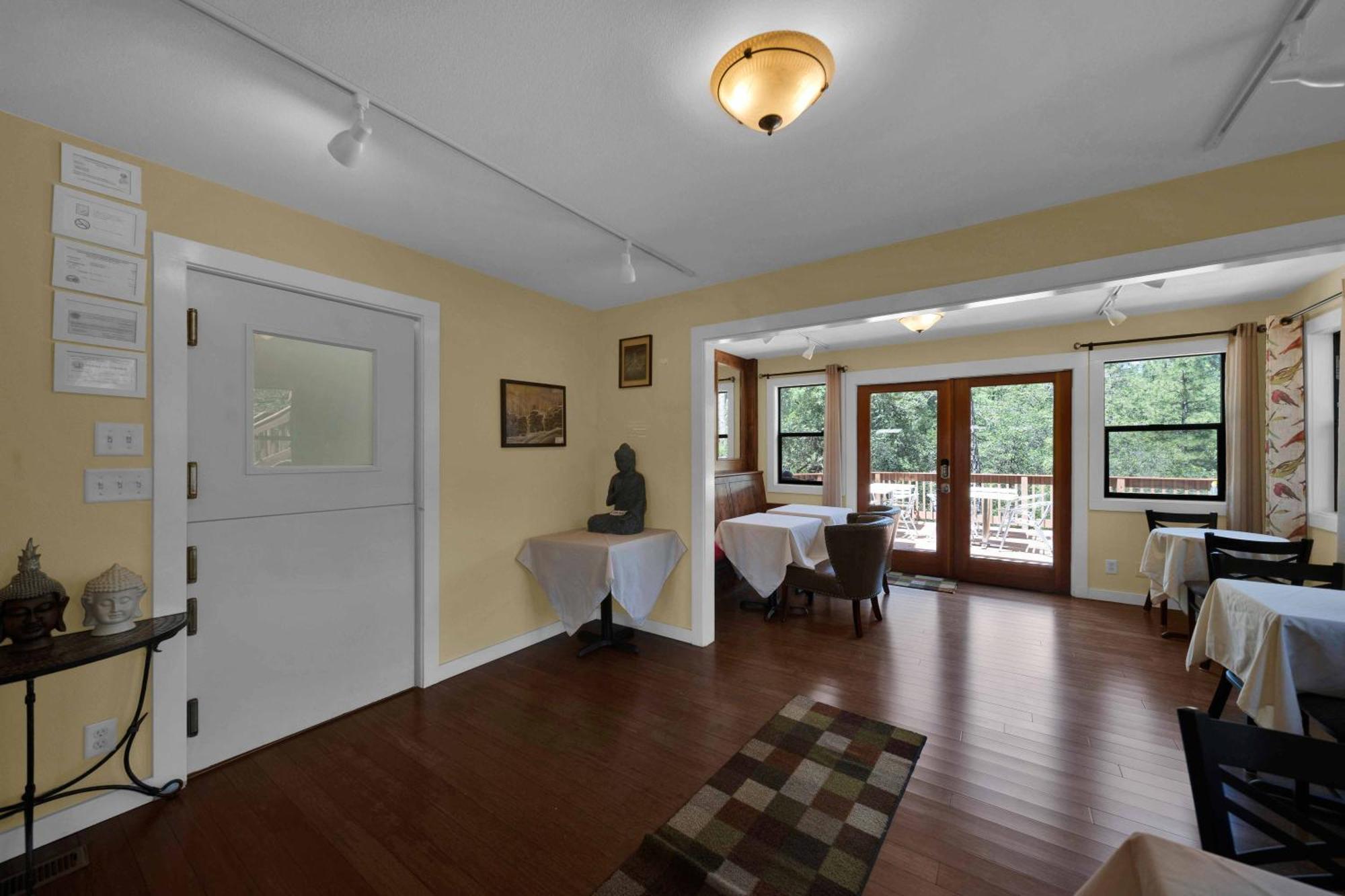 Lakehead The Inn At Shasta Lake מראה חיצוני תמונה