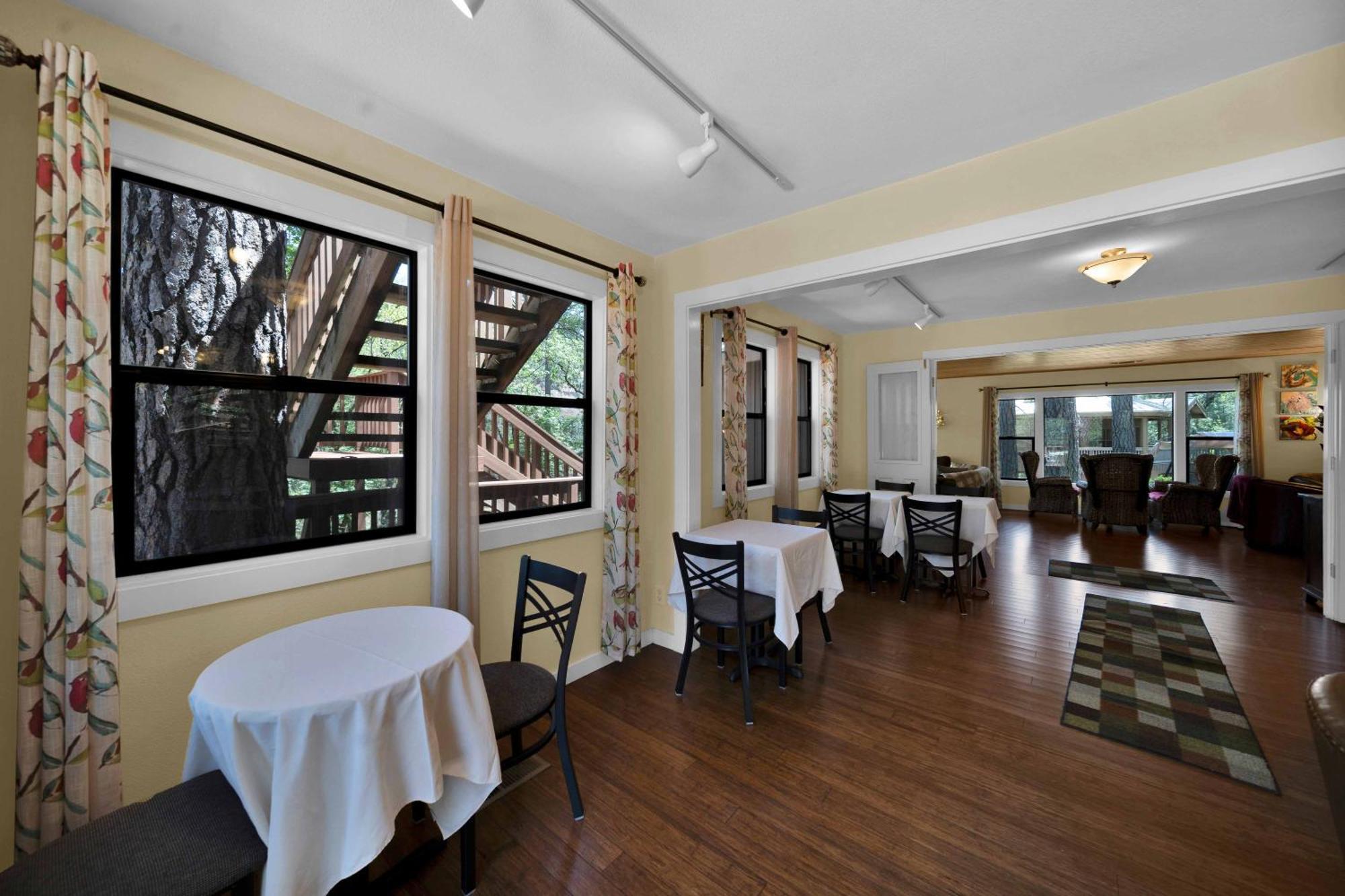 Lakehead The Inn At Shasta Lake מראה חיצוני תמונה